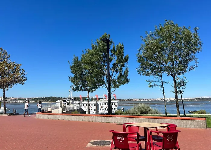 The Pearl Of Seixal